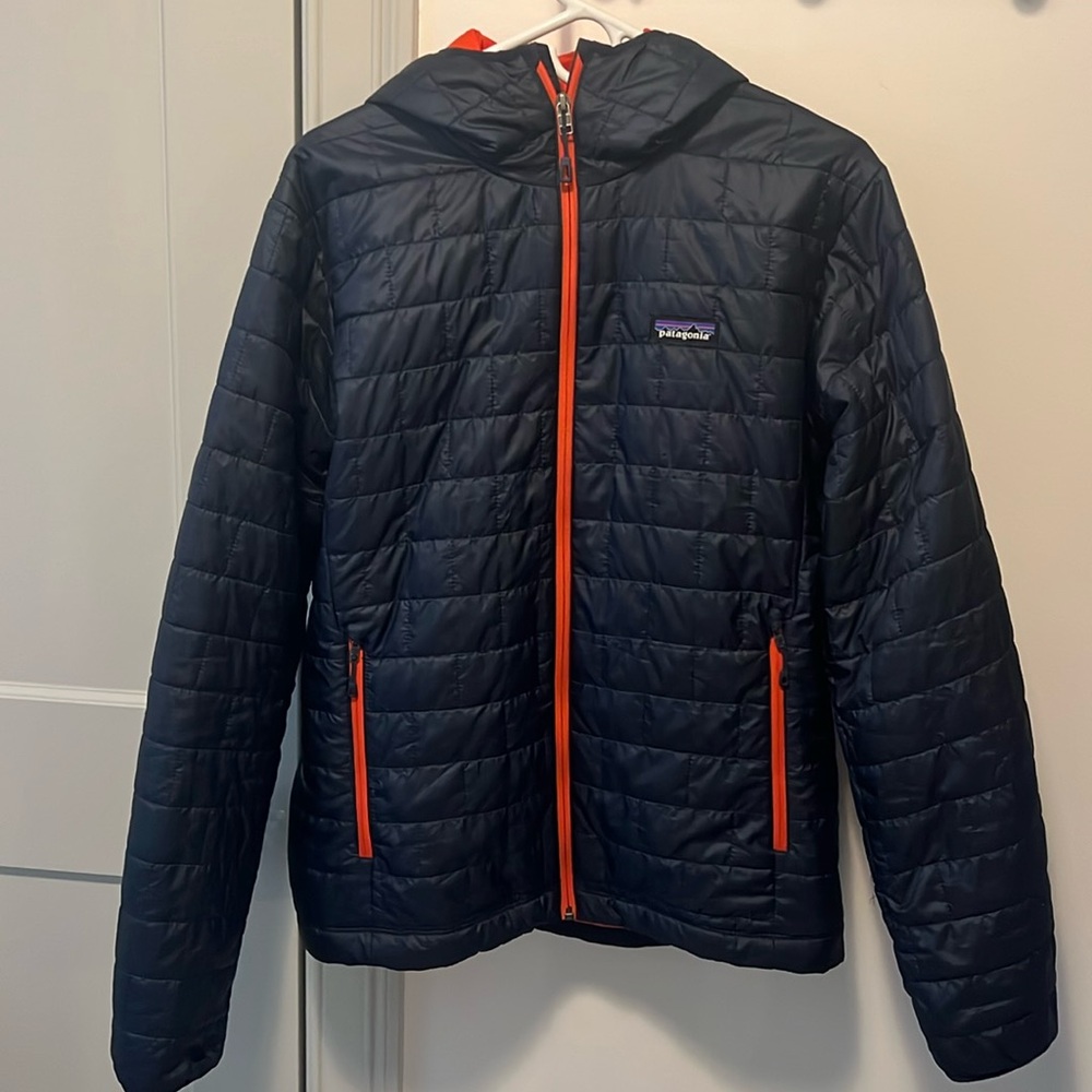 Patagonia Men’s Navy Nano Puff with Hood - M